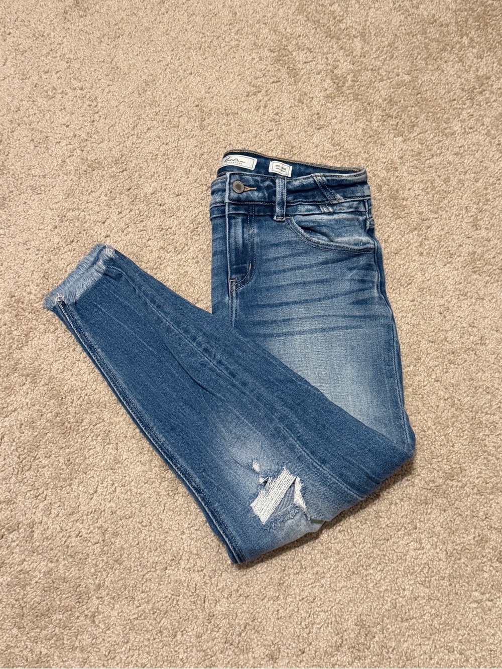 KanCan Medium Blue Distressed Mid-Rise Ankle Skinny Jeans 26” Inseam